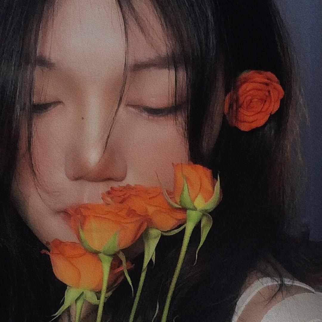 美女爱吃香菜