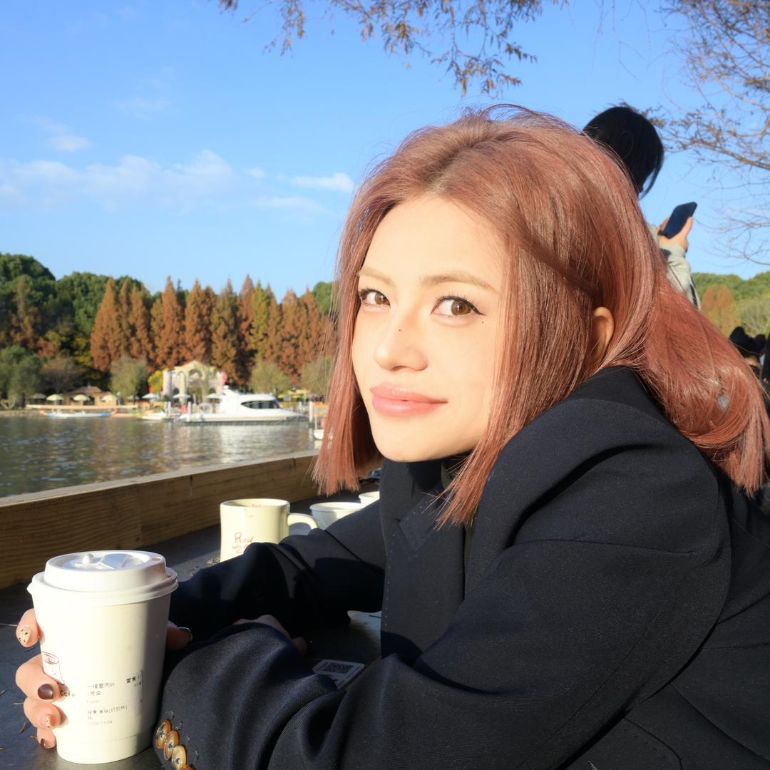 做金融的李梦思̀֊•́