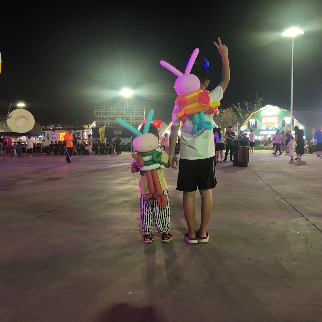 满山猴腚我最红