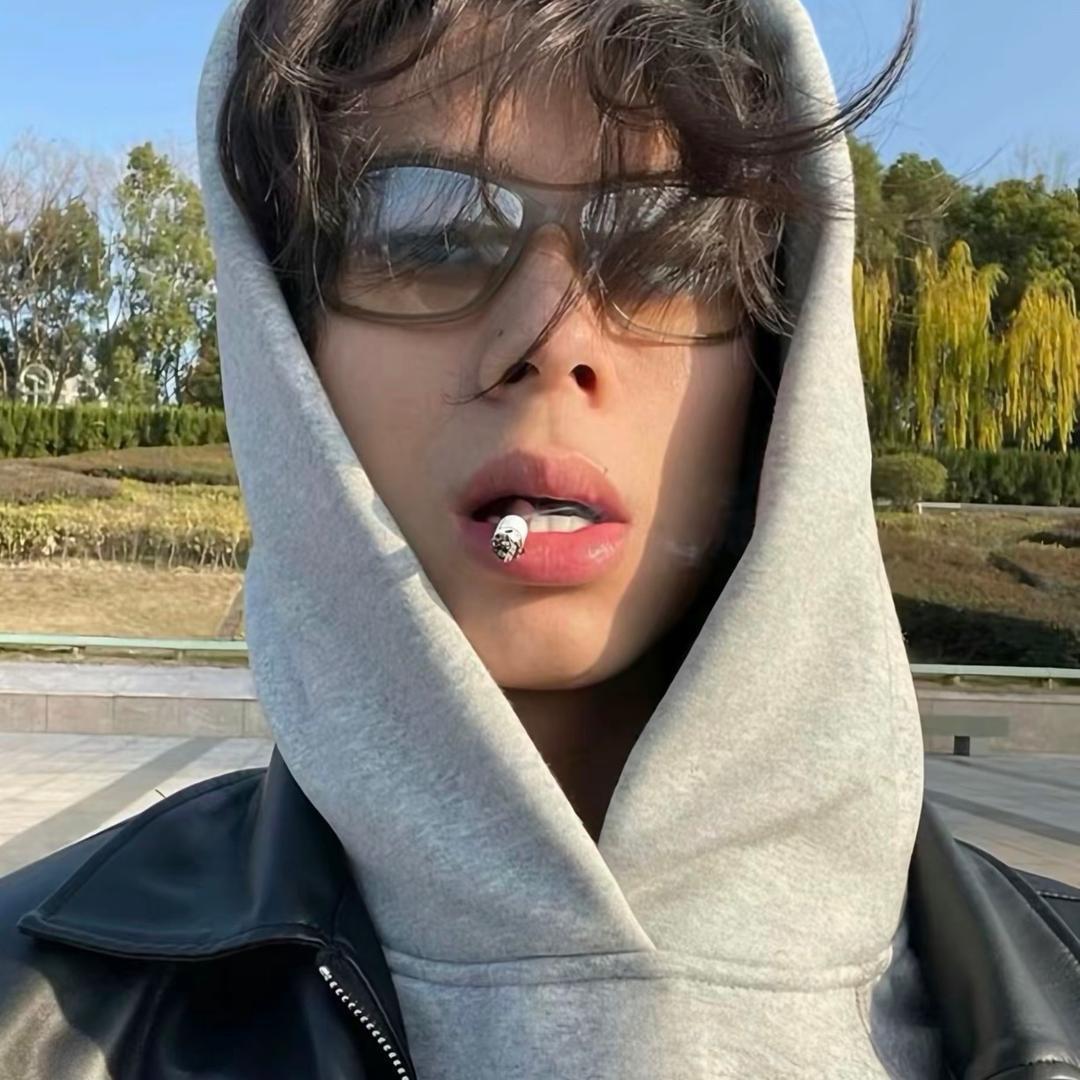 穿越森林的羊🐑