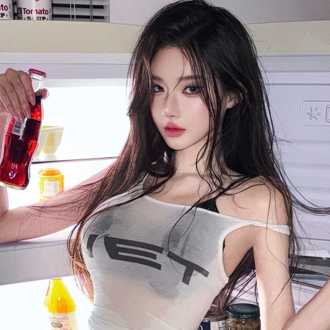江月月