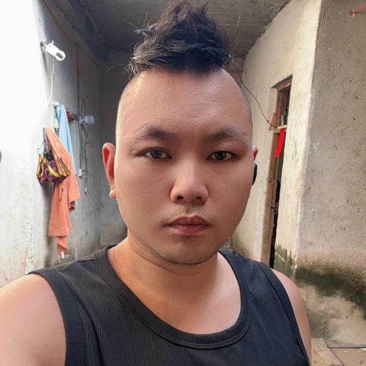 广西田园犬邓先生养狗人