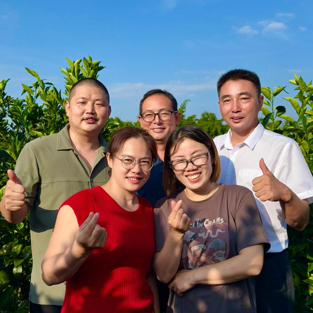 孔田脐橙魏书记（退伍兵）