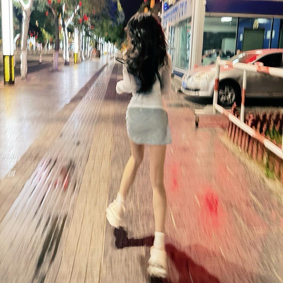 漂亮的疯子.