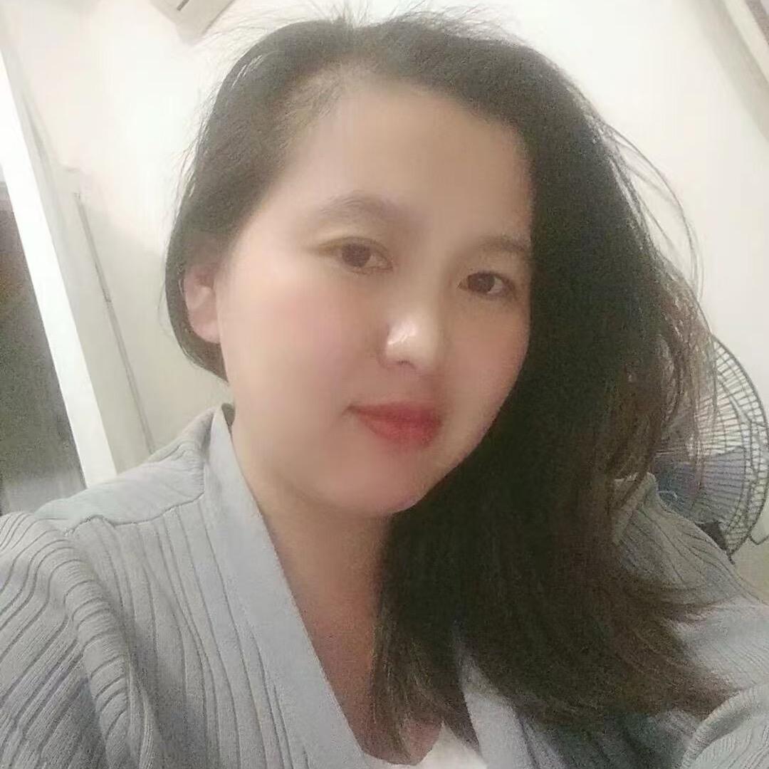 淡然一笑