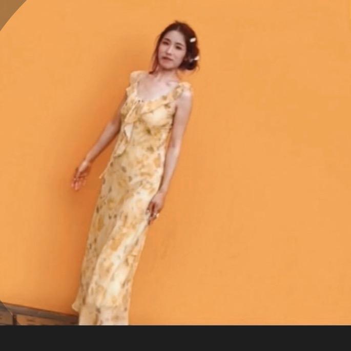 武都 蓝天广场初见女装👗