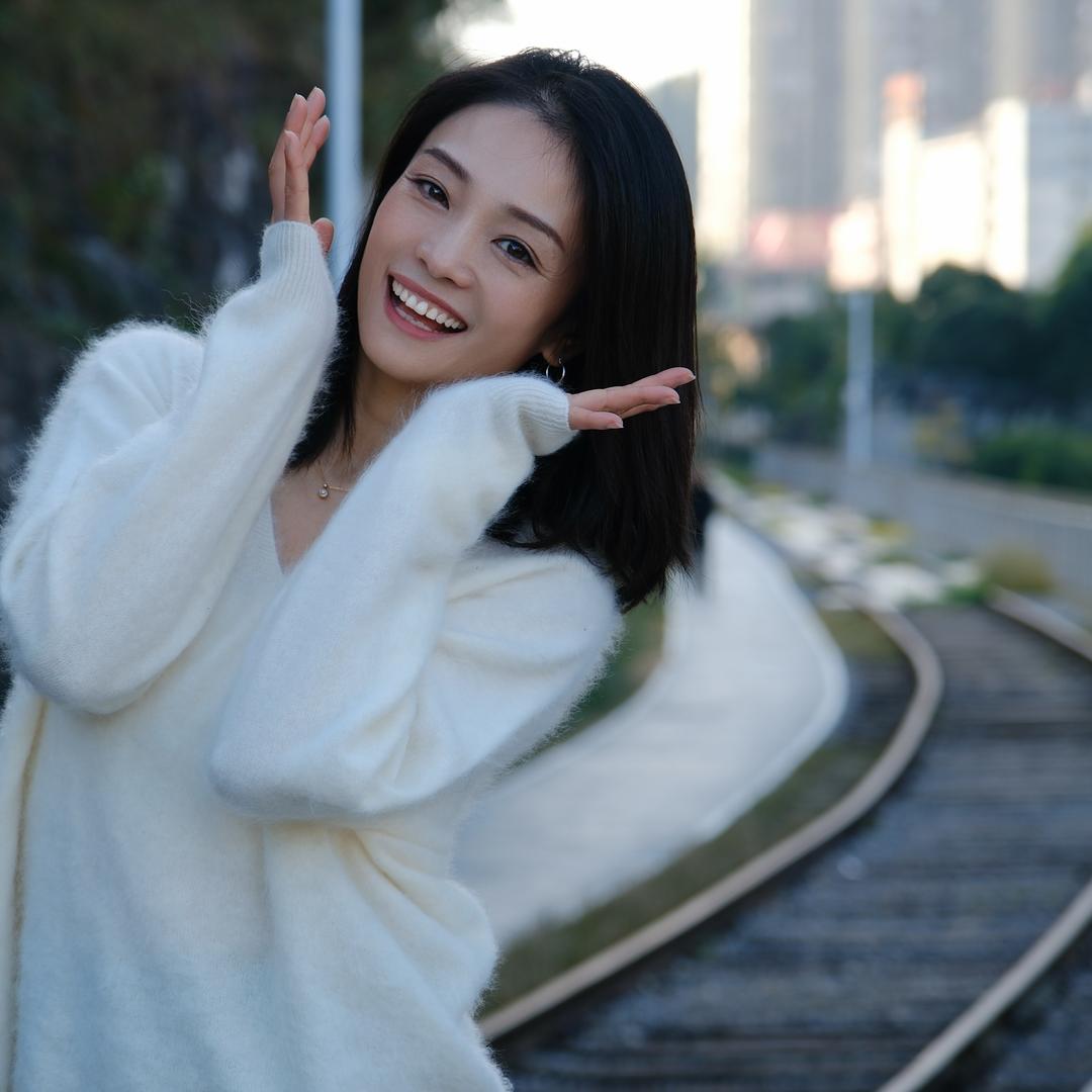 钦雯