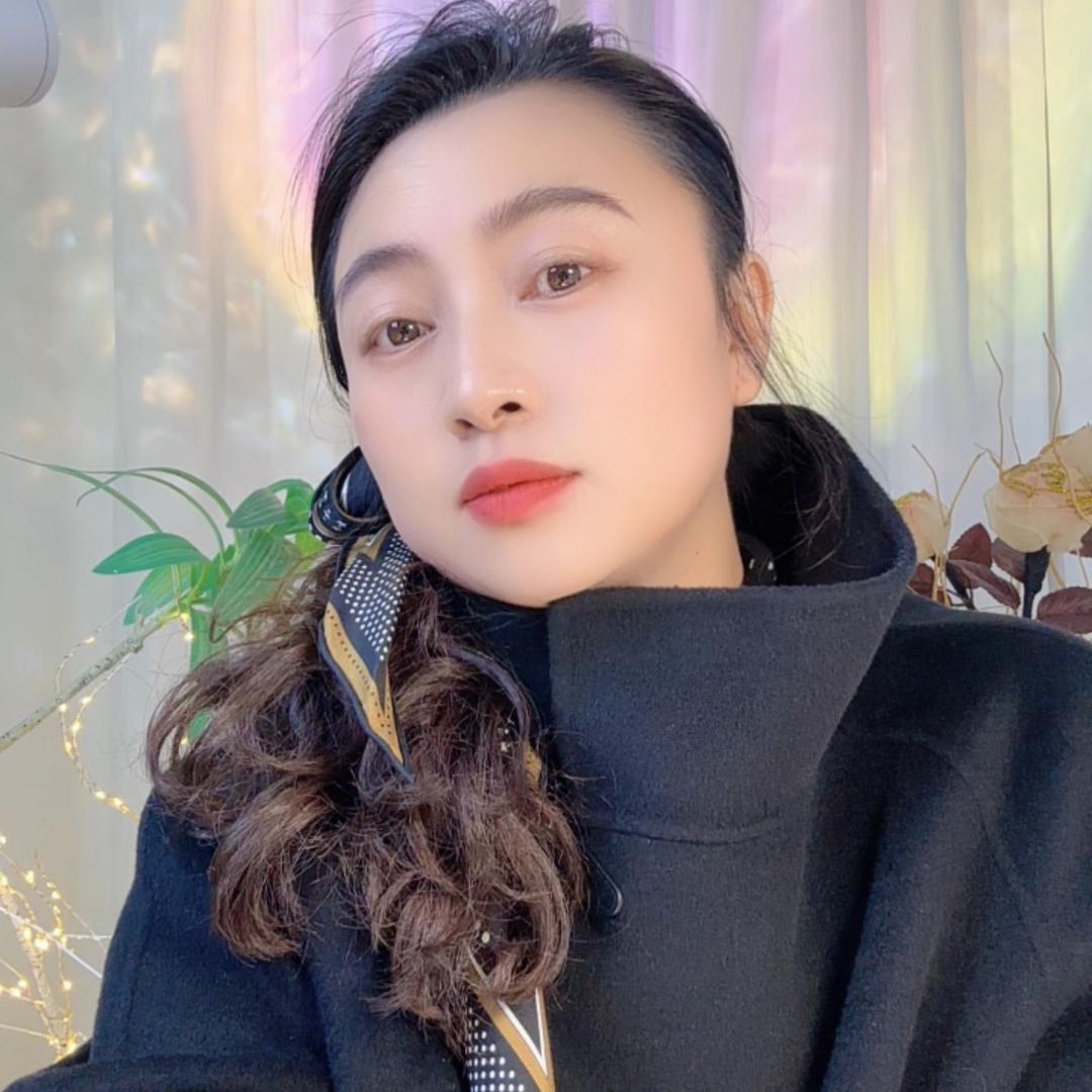 朱朱（护肤爱好者）