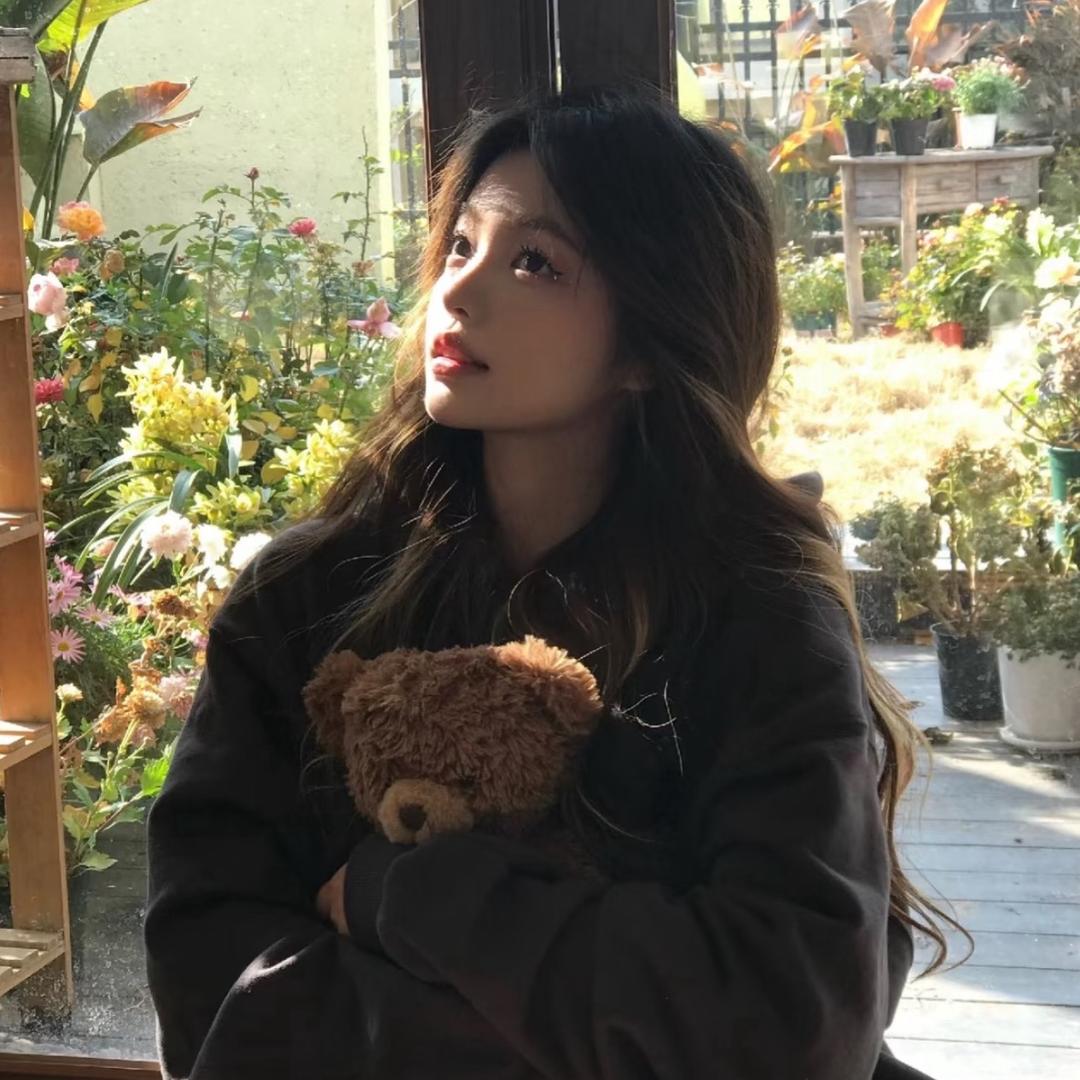 梵高星空艺术馆.(见过王安宇版）