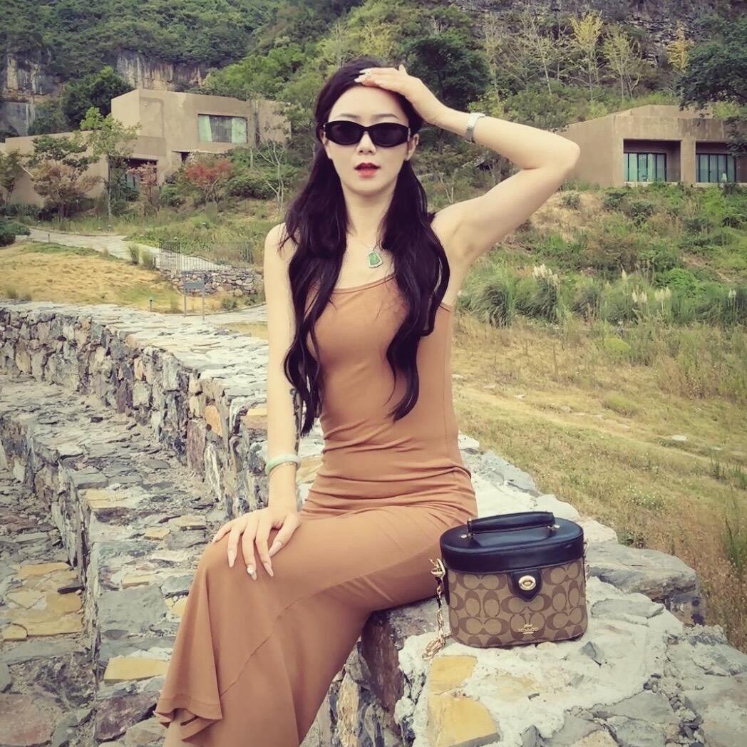 倩倩👗