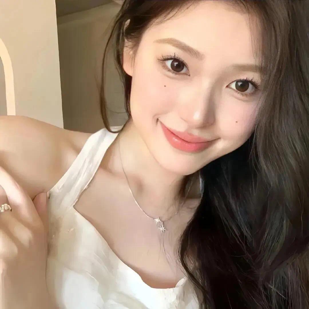 菜菜💭