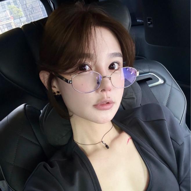 瓜瓜 ART ME-每日穿搭