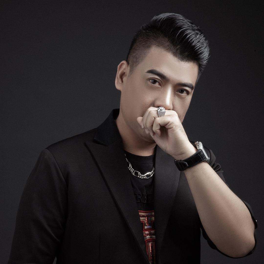 陈千旺【钜极音响】品牌创始人。闽声歌厅秀