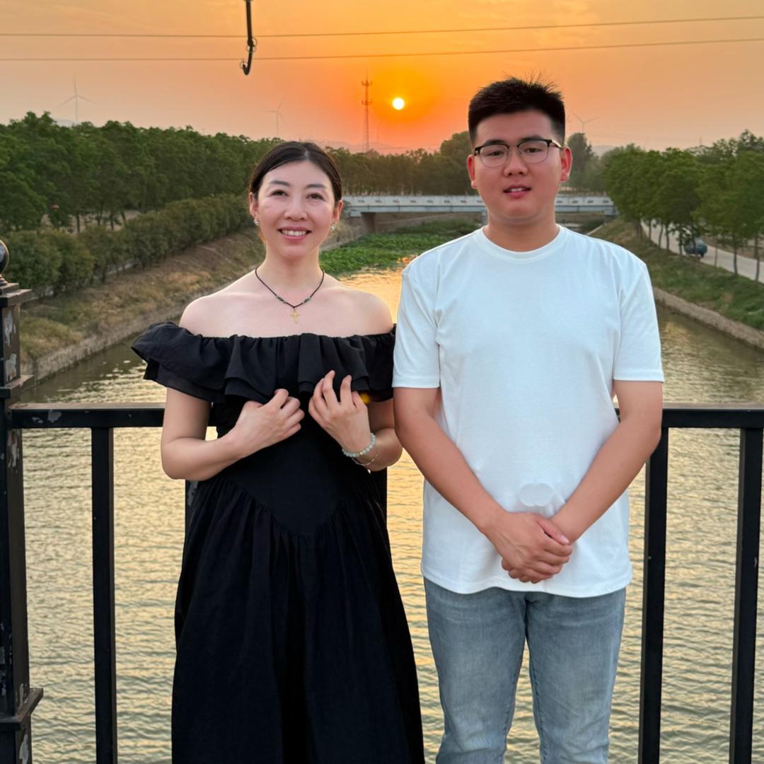 吕虎喜乐二姑(秀霞)