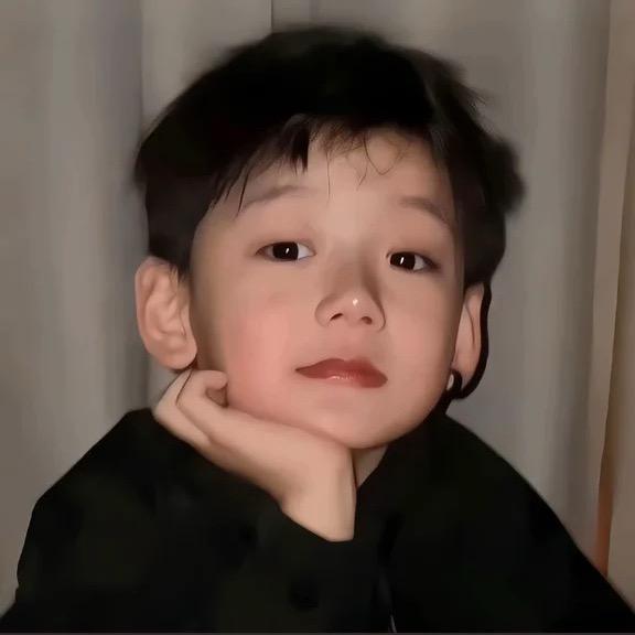 荣子✌🏿