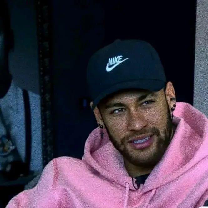Neym4r.
