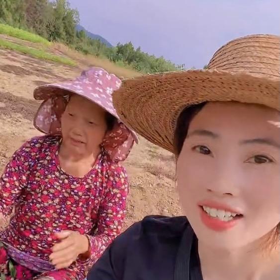 福妞妞