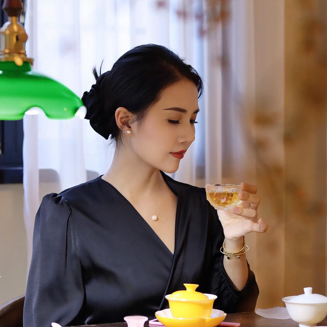 沪上茶人谢姑娘