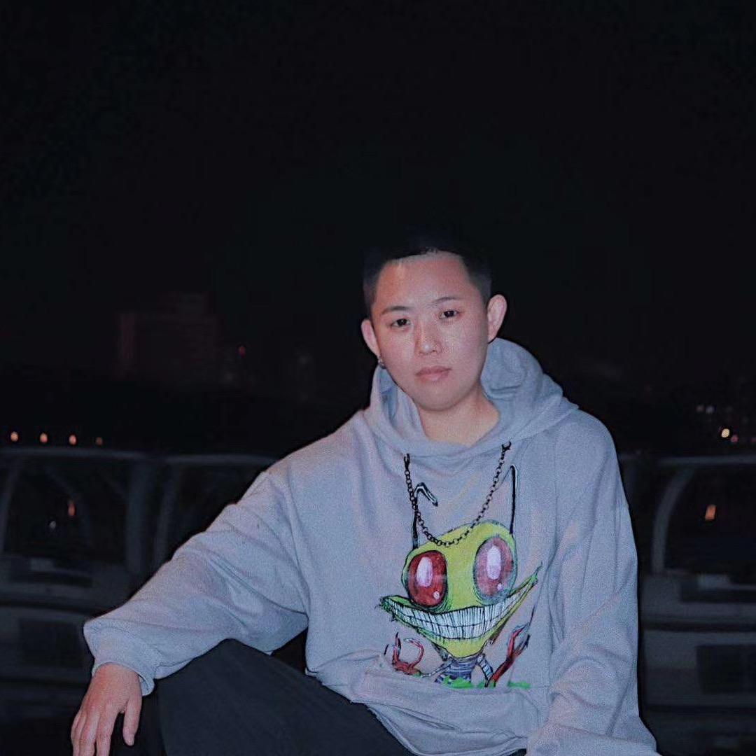 琪