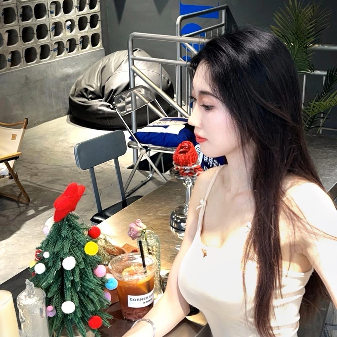 你的小表妹（不叫陀螺）