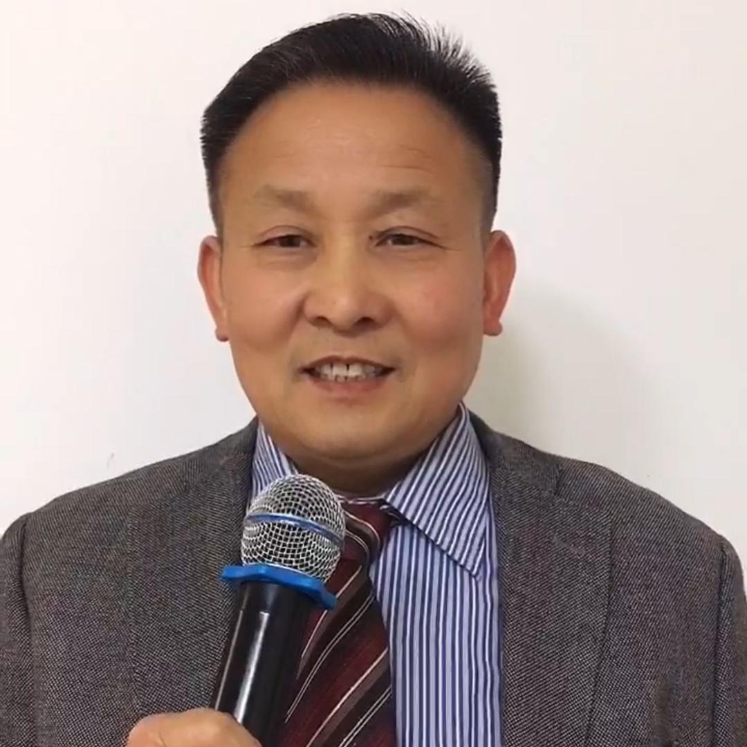 老黄爱唱歌🎤下午6点30分直播