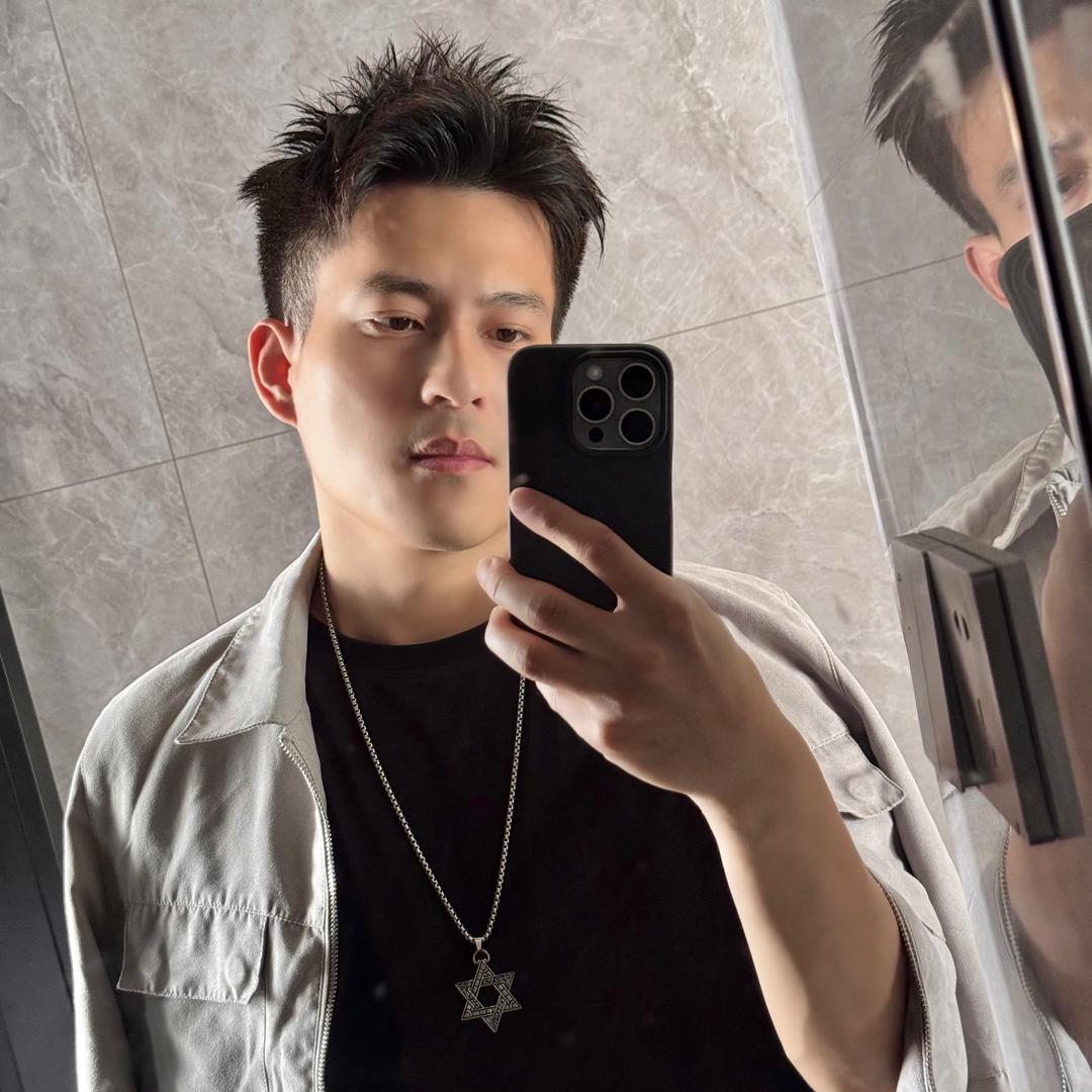 迈德尼创始人嘉腾