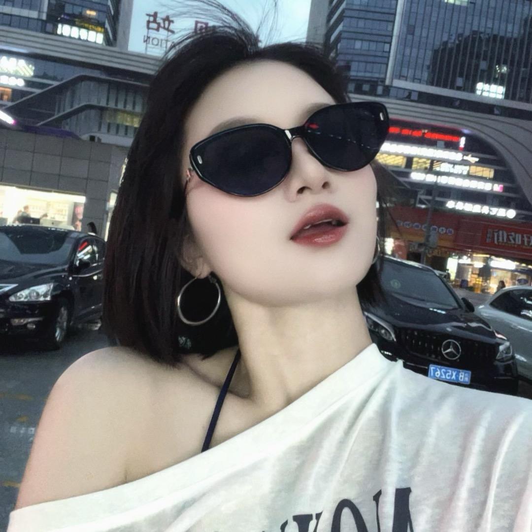是阿华呀