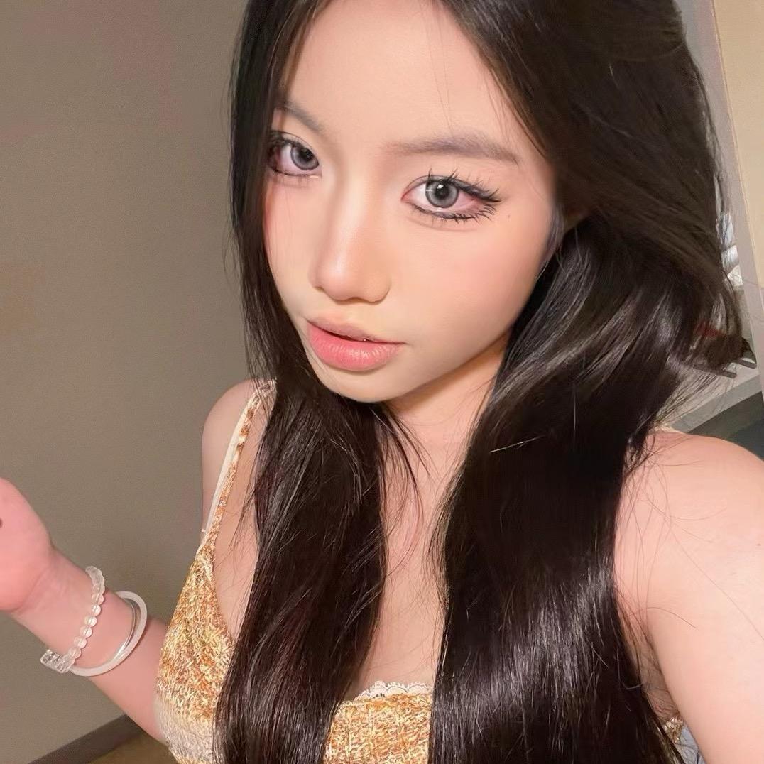 减肥成功我要当回穿搭博主（在橱窗）