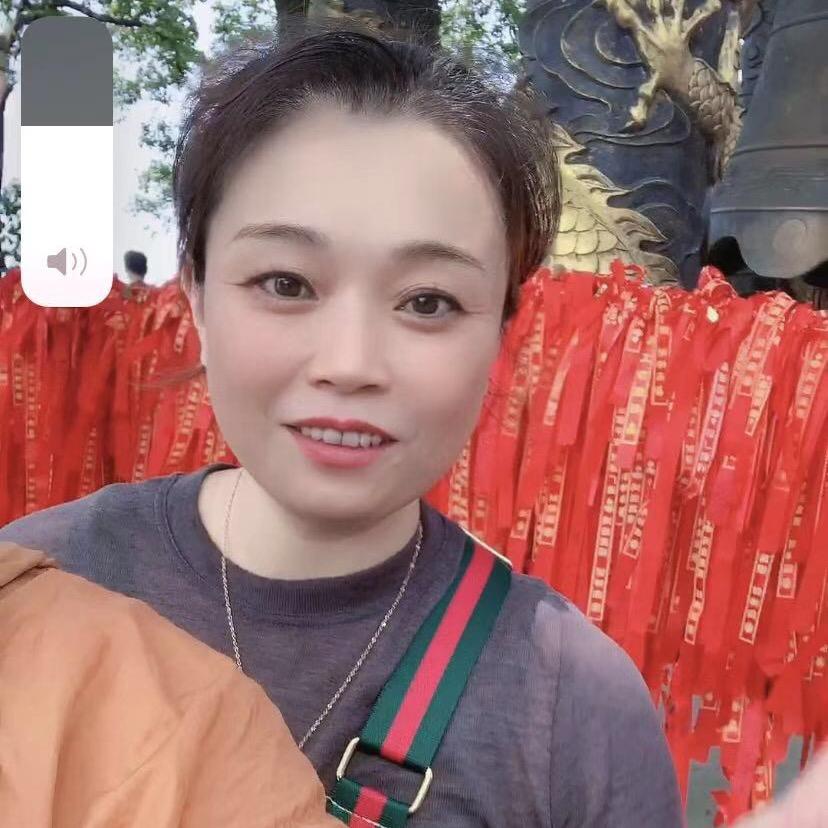 杨姐家服饰商行
