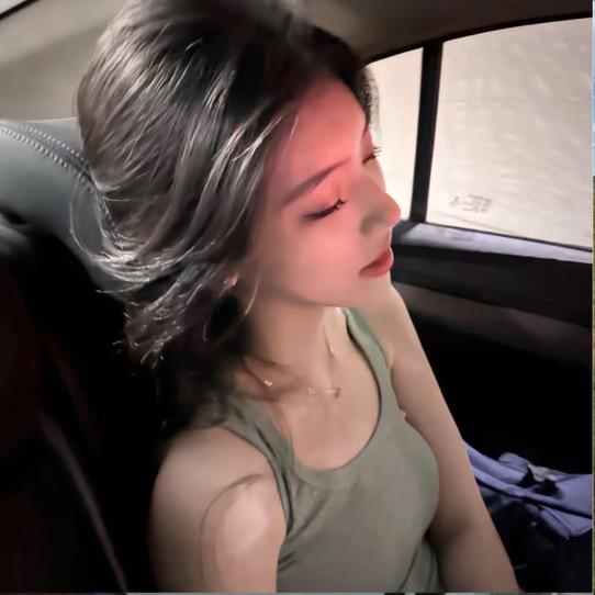 新源县AyAkoz婚纱美妆吧