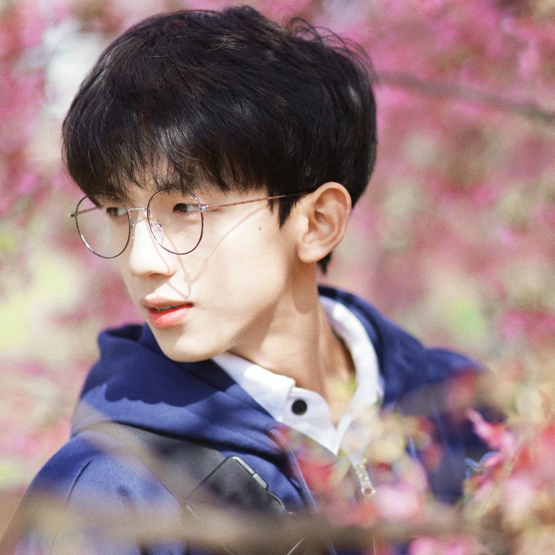 小闹了个钟@抖音