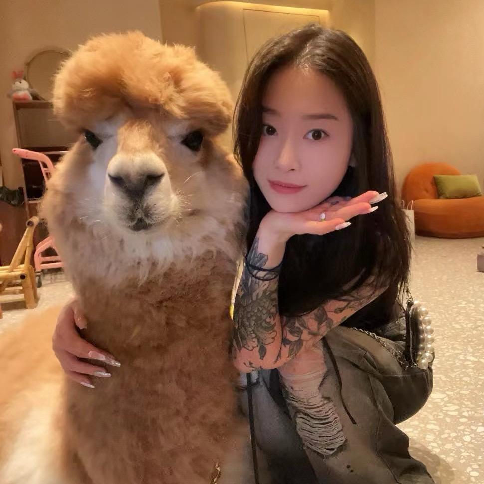 杨多金
