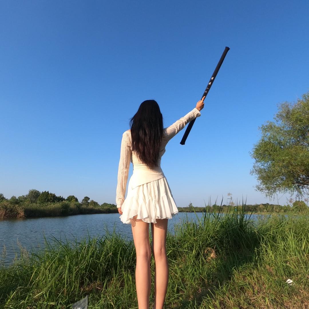 小菜马学钓鱼🎣（瑶瑶）