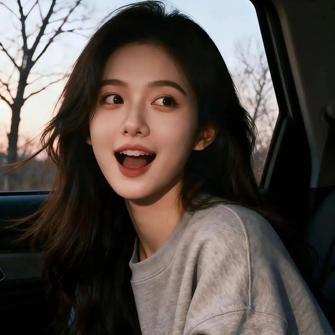 单眼皮的小姐姐