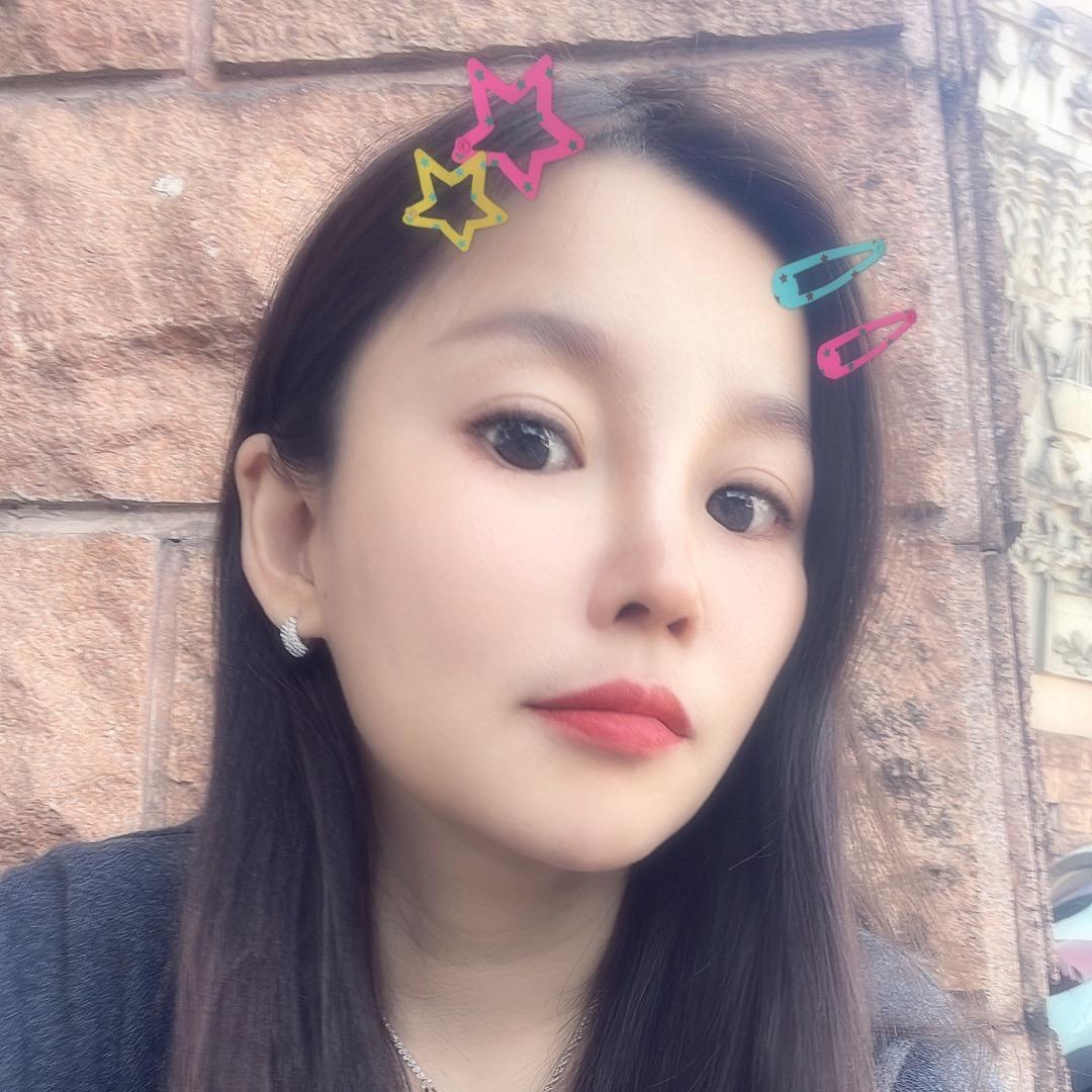 小卢姐