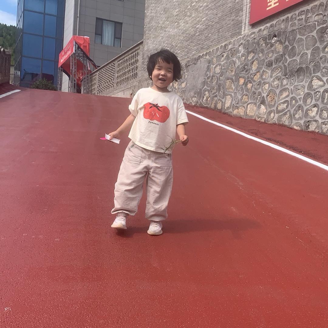 刚刚好吖