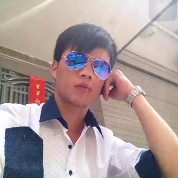 华仔（）