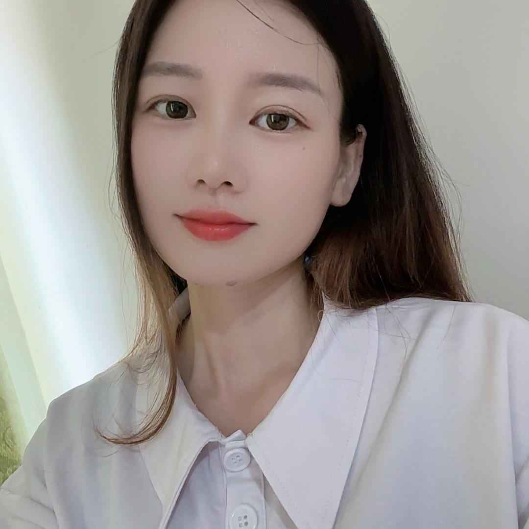 悦悦💋 💫