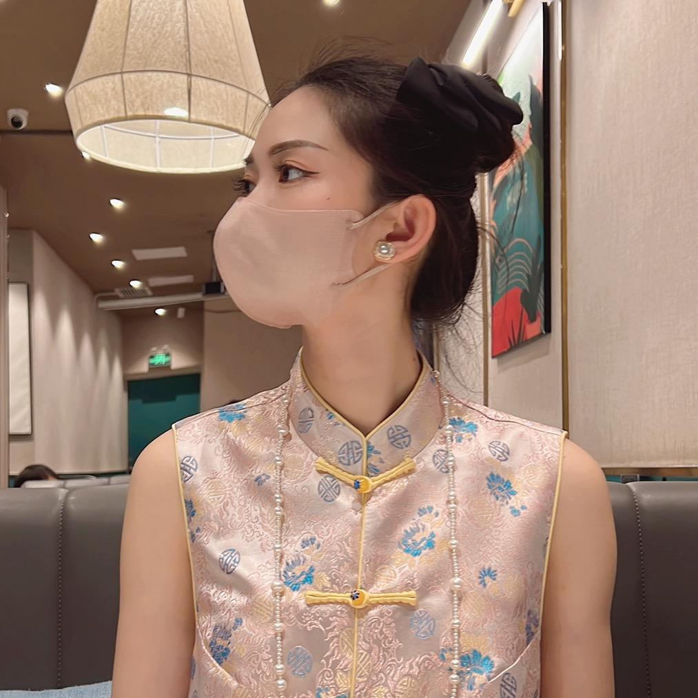 莹莹高定服饰