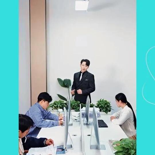 重庆金钳门窗有限公司