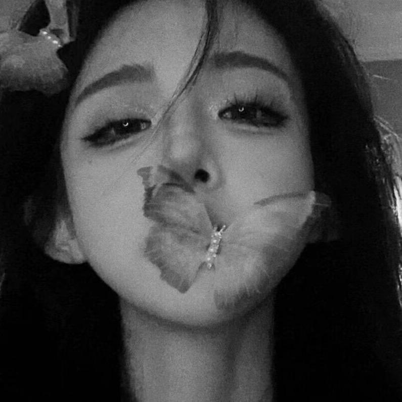 悲伤𝙆𝙞𝙩𝙩𝙮猫.