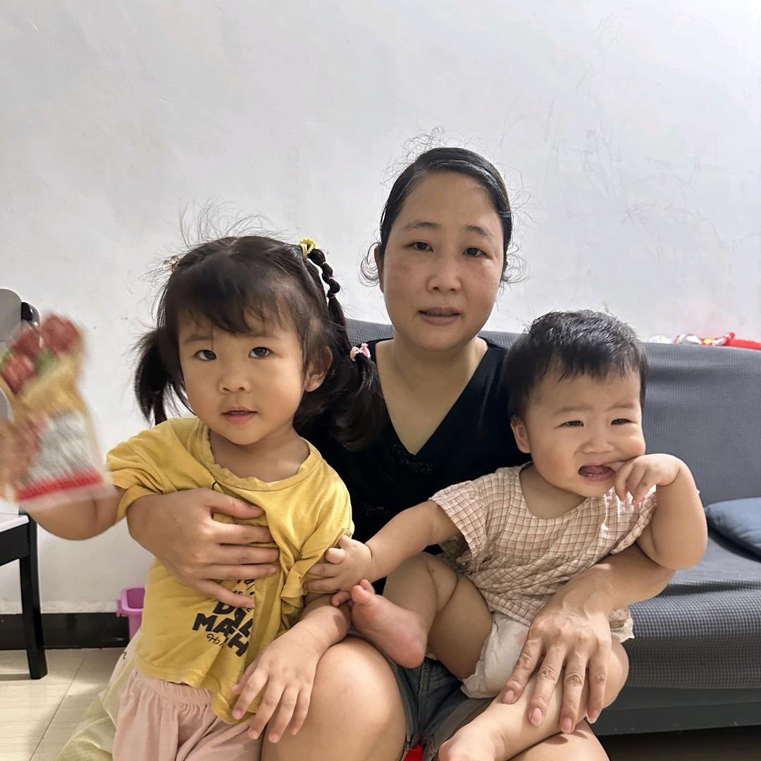 晓愉二姑姐(单亲妈妈)