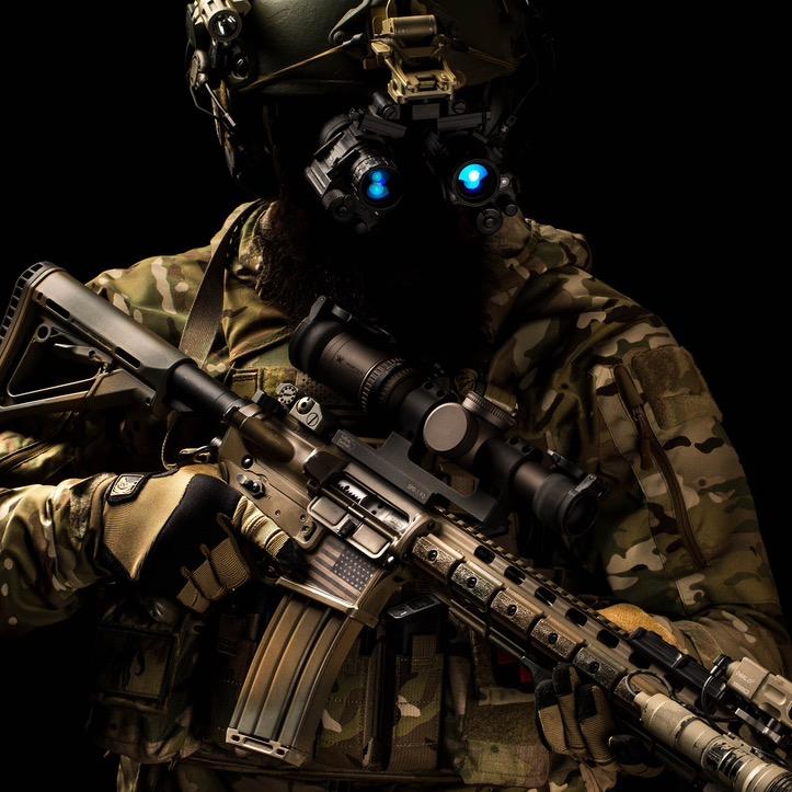 蓝烽夜视仪战术装备