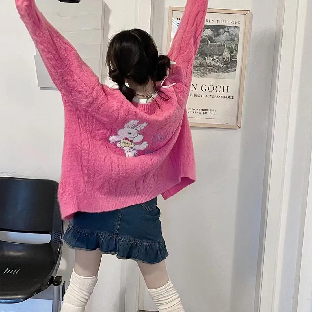 来一块小圆饼干