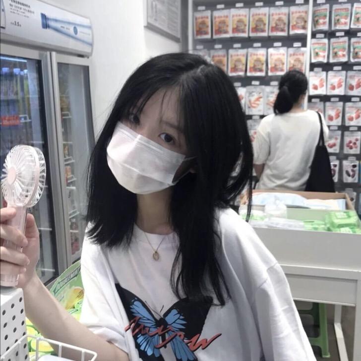 小芸酱🍭