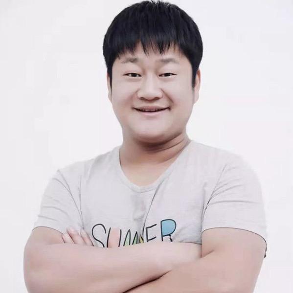 丽江石榴哥