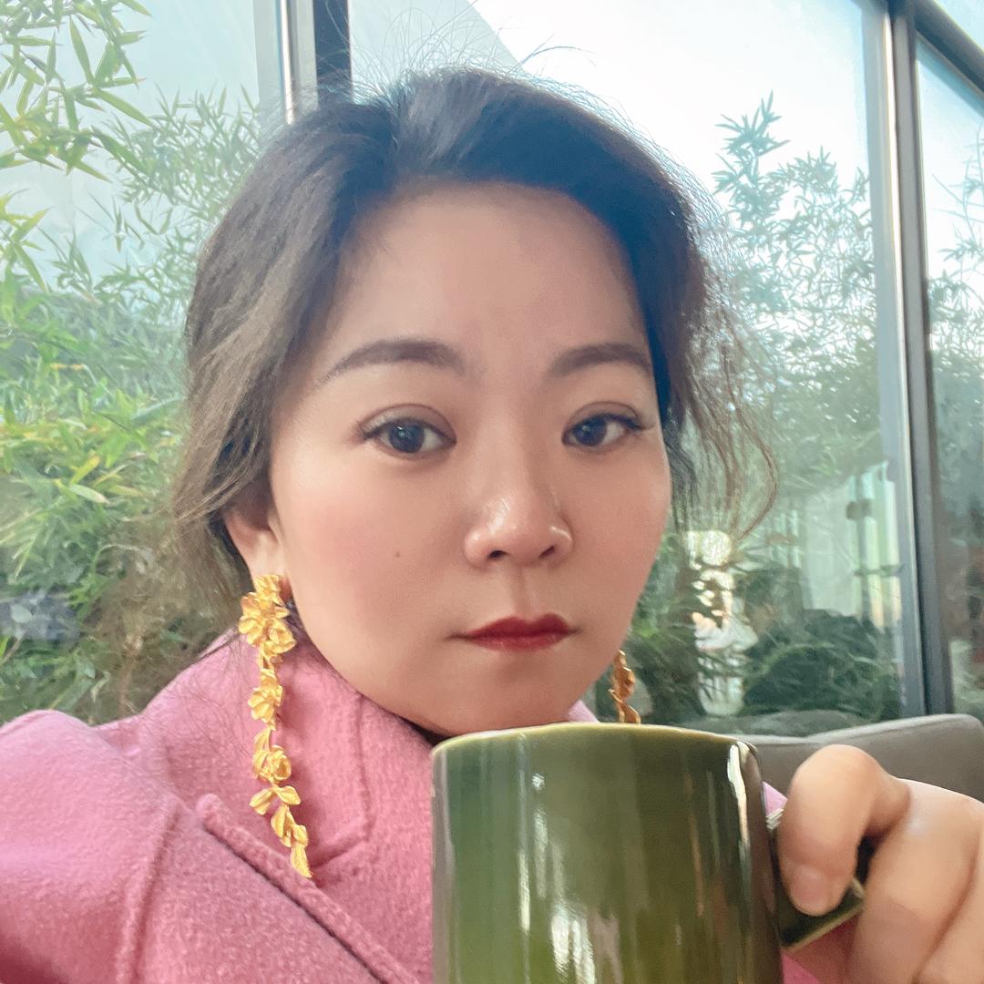 艾小万美容养生馆（淄博店）