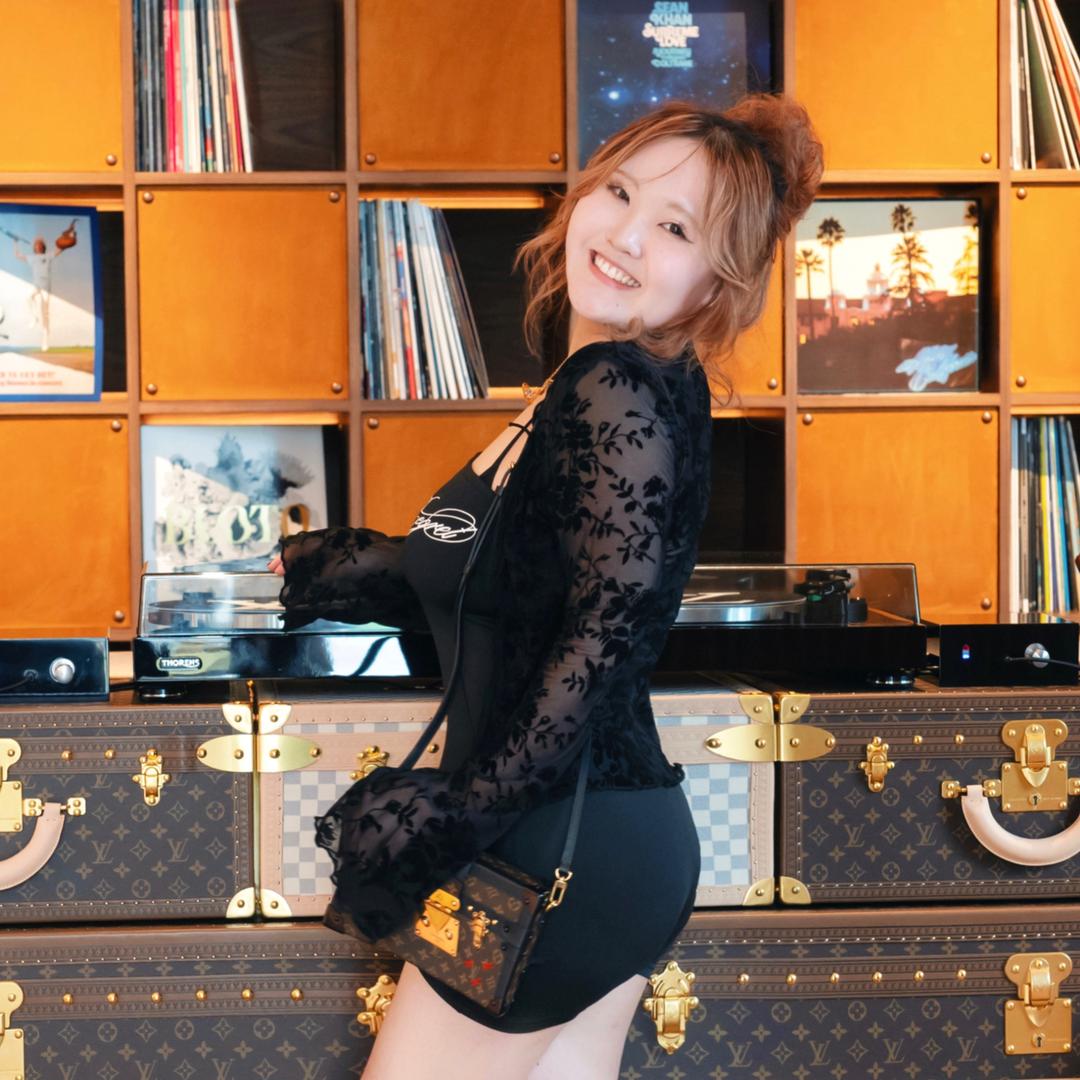 钮钴禄小妈·自信放光芒·JiaNiA🐑