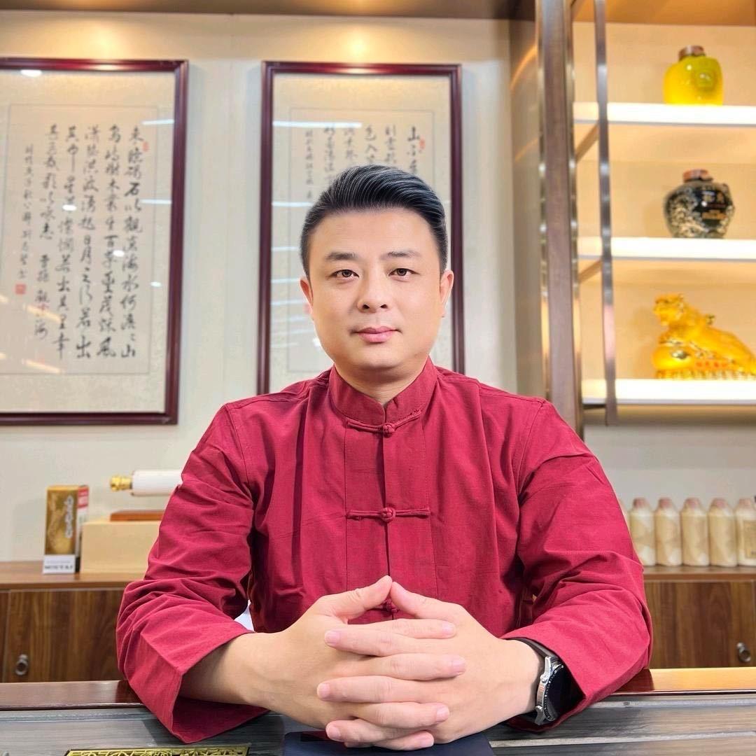 探酒人张先生