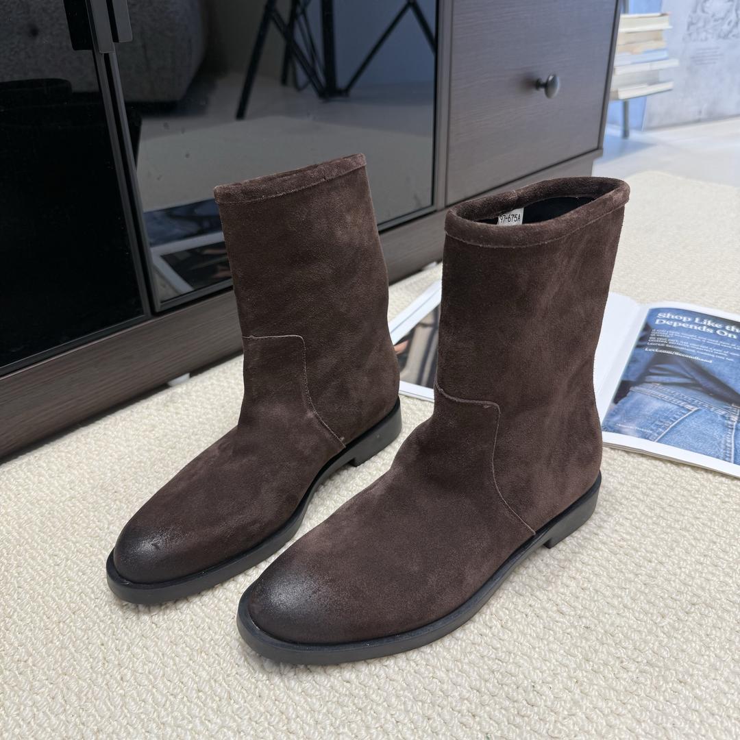 足熙尔女鞋批发